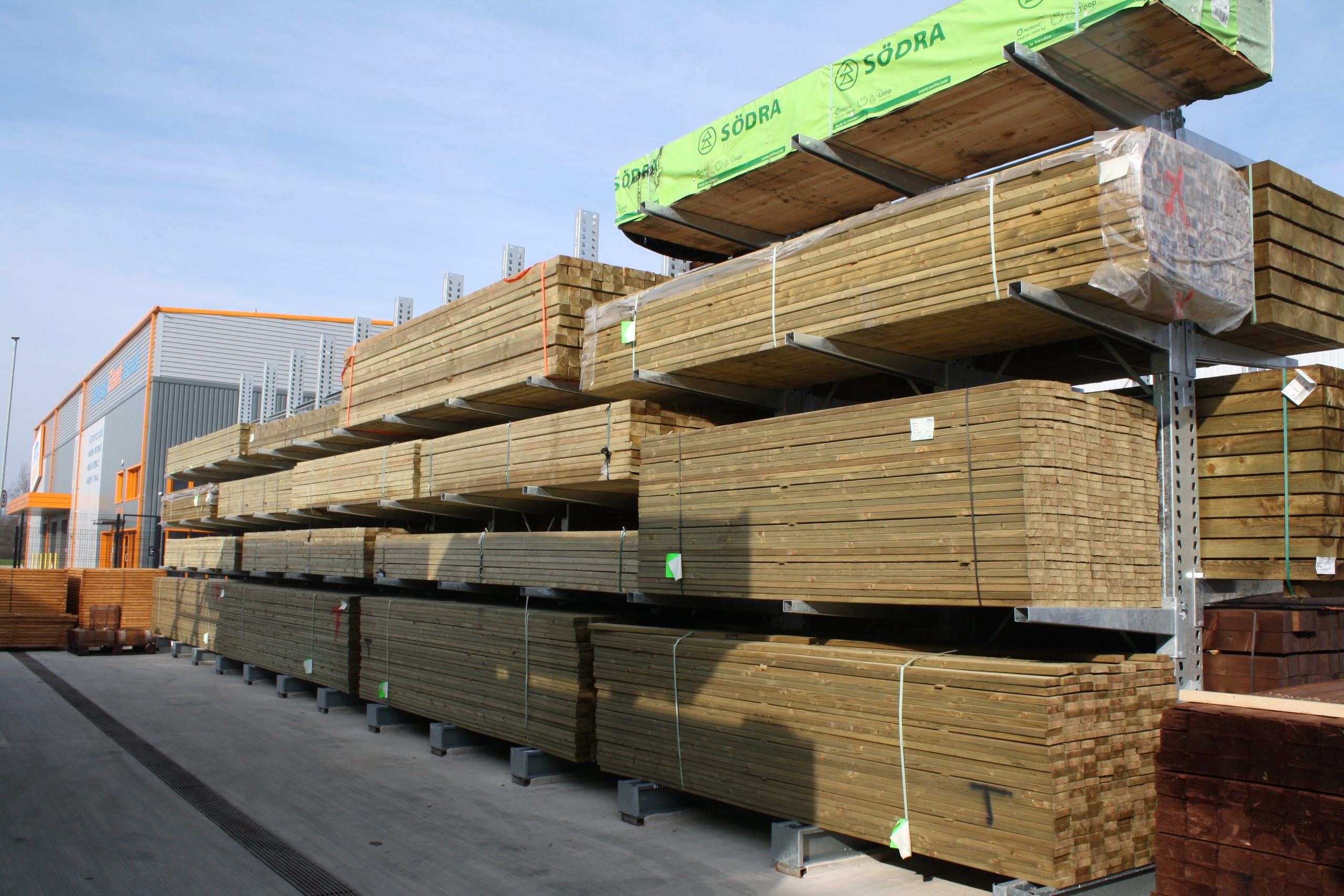 Double-Sided External Cantilever Racking