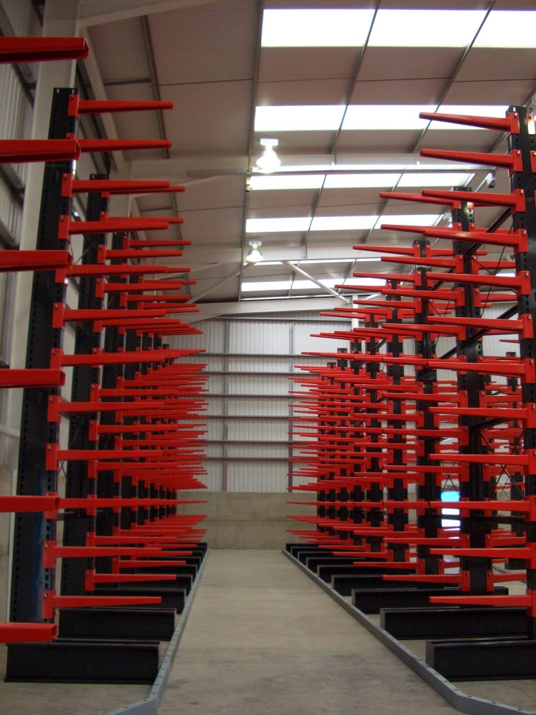 Heavy-Duty Cantilever Racking
